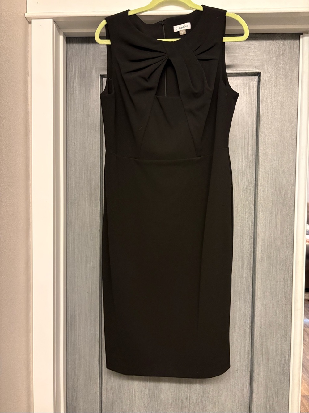 Calvin Klein Black Sleeveless Sheath Dress with Keyhole Twist
